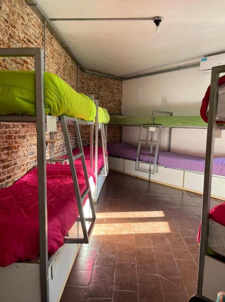 High Hostel Rosario Exteriör bild