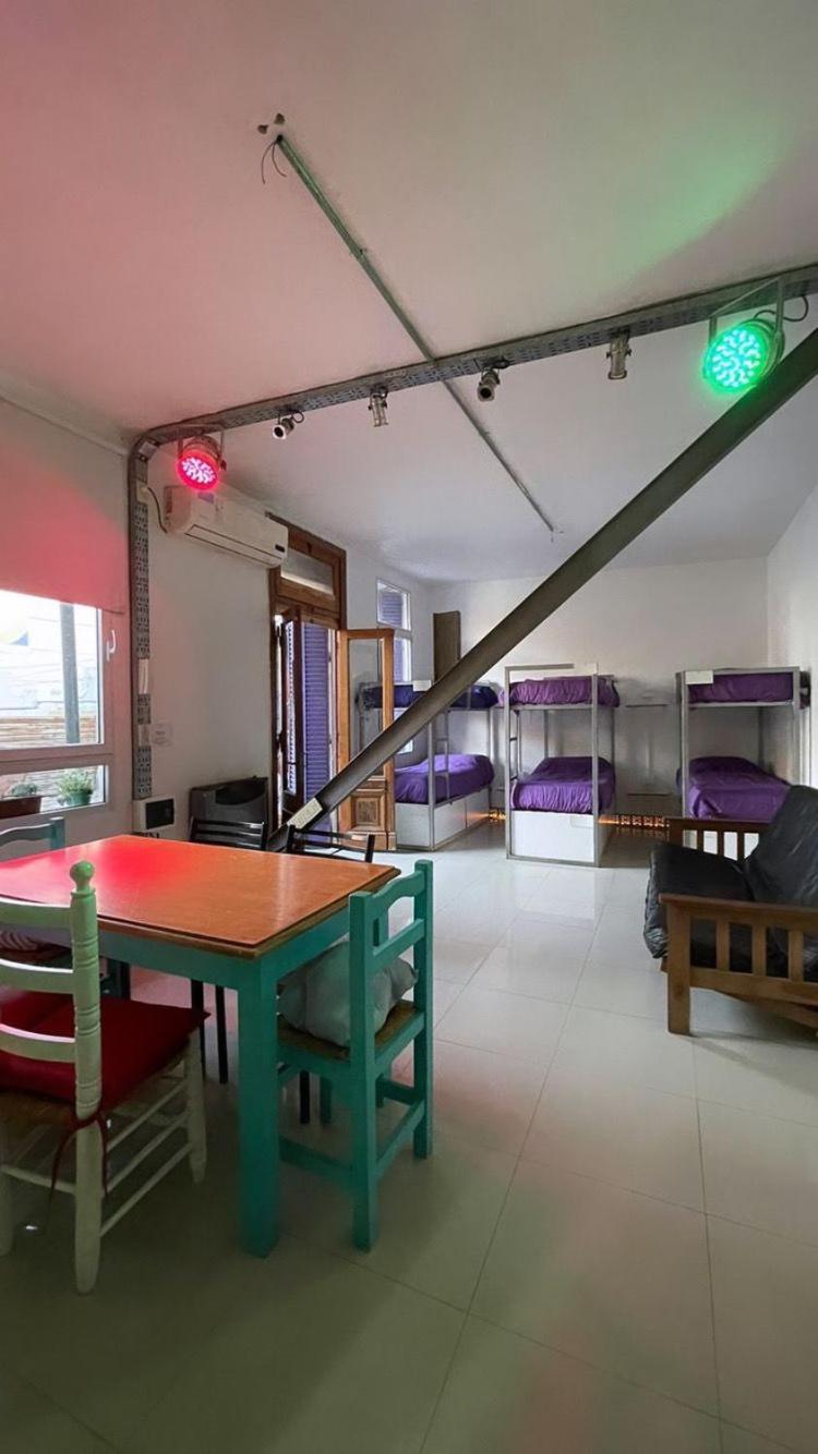 High Hostel Rosario Exteriör bild