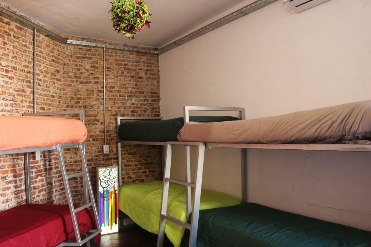 High Hostel Rosario Exteriör bild