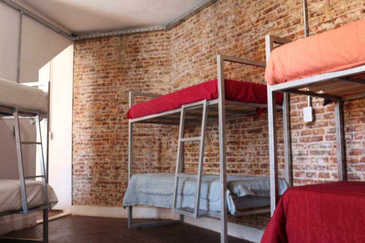 High Hostel Rosario Exteriör bild
